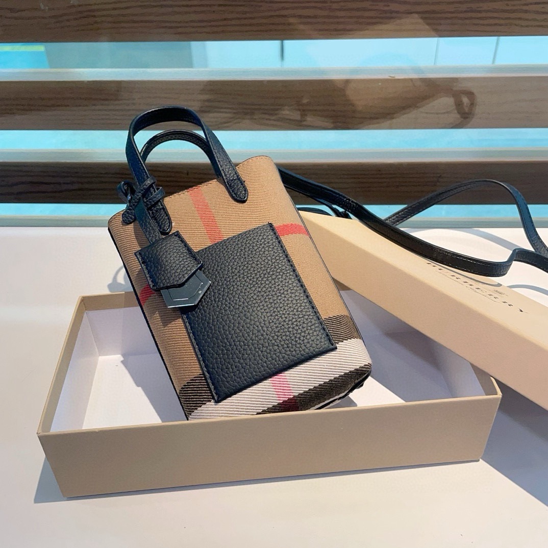激安人気新品鞄 バッグ バーバリー ショルダー ハンドバッグ