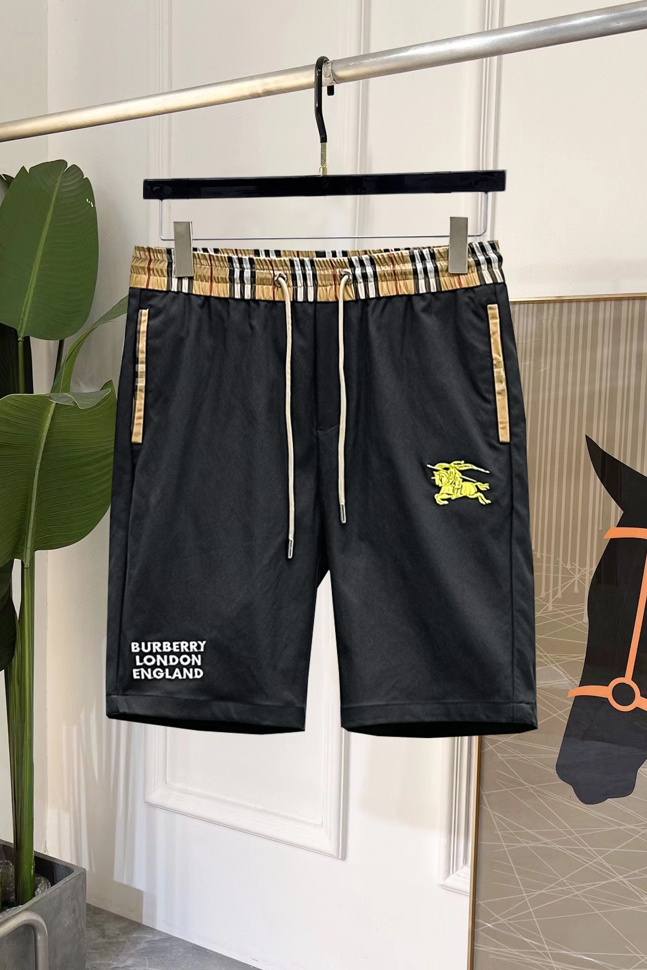 バーバリー ショートパンツ ズボン  メンズ