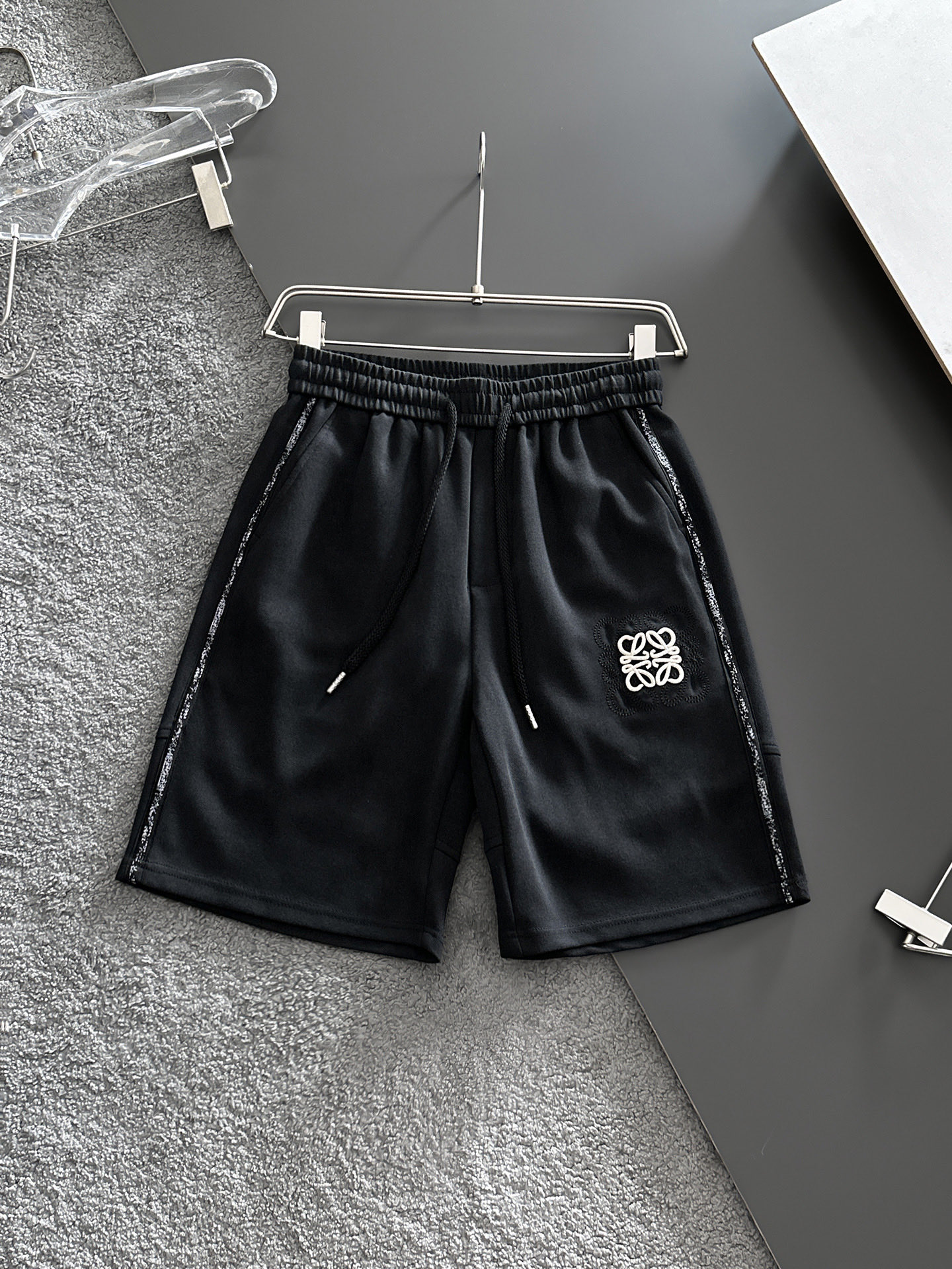 26SS春夏服 ロエベ ショートパンツ ズボン  メンズ