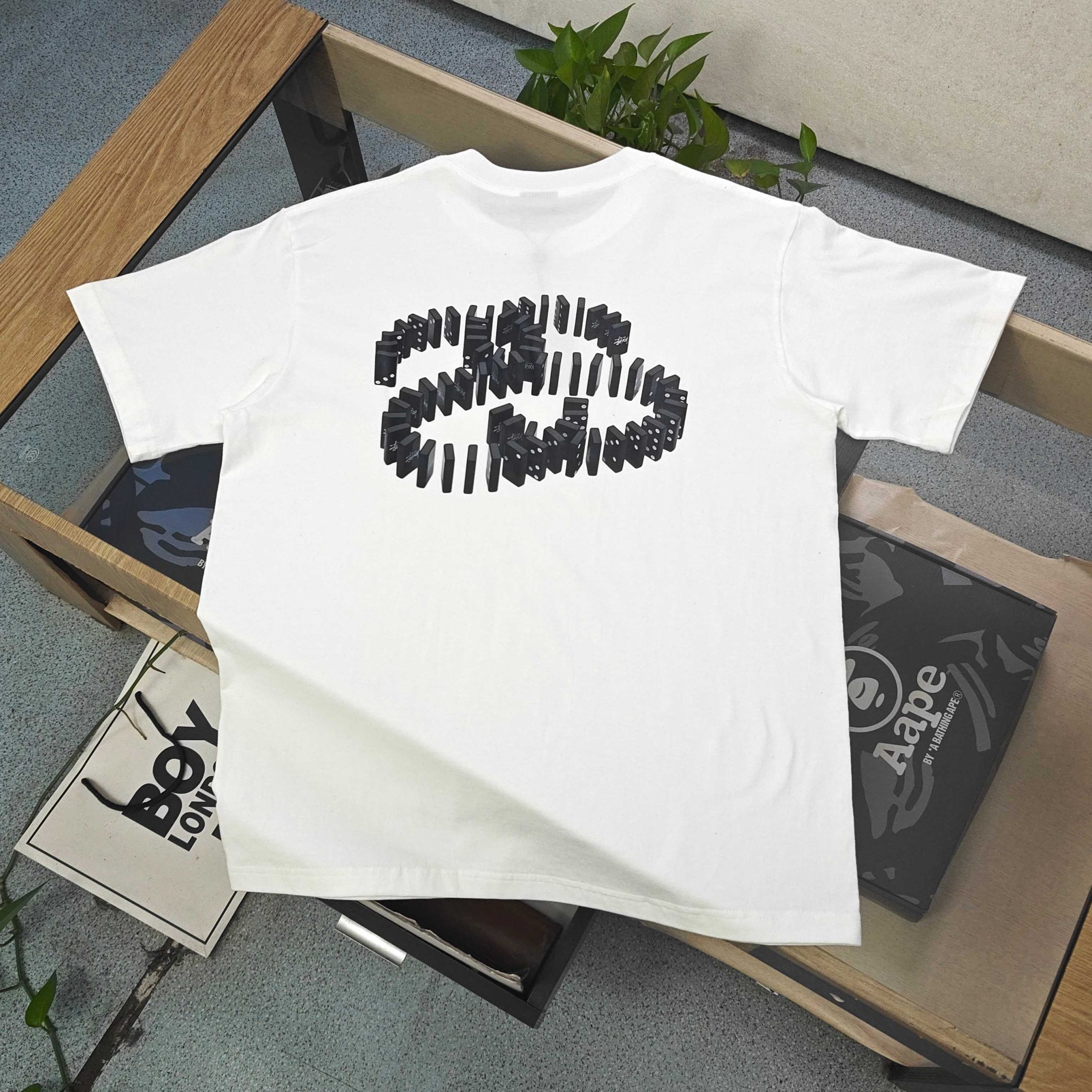 人気の春夏服 ステューシー 新作通販 半袖Tシャツ トップス 26401