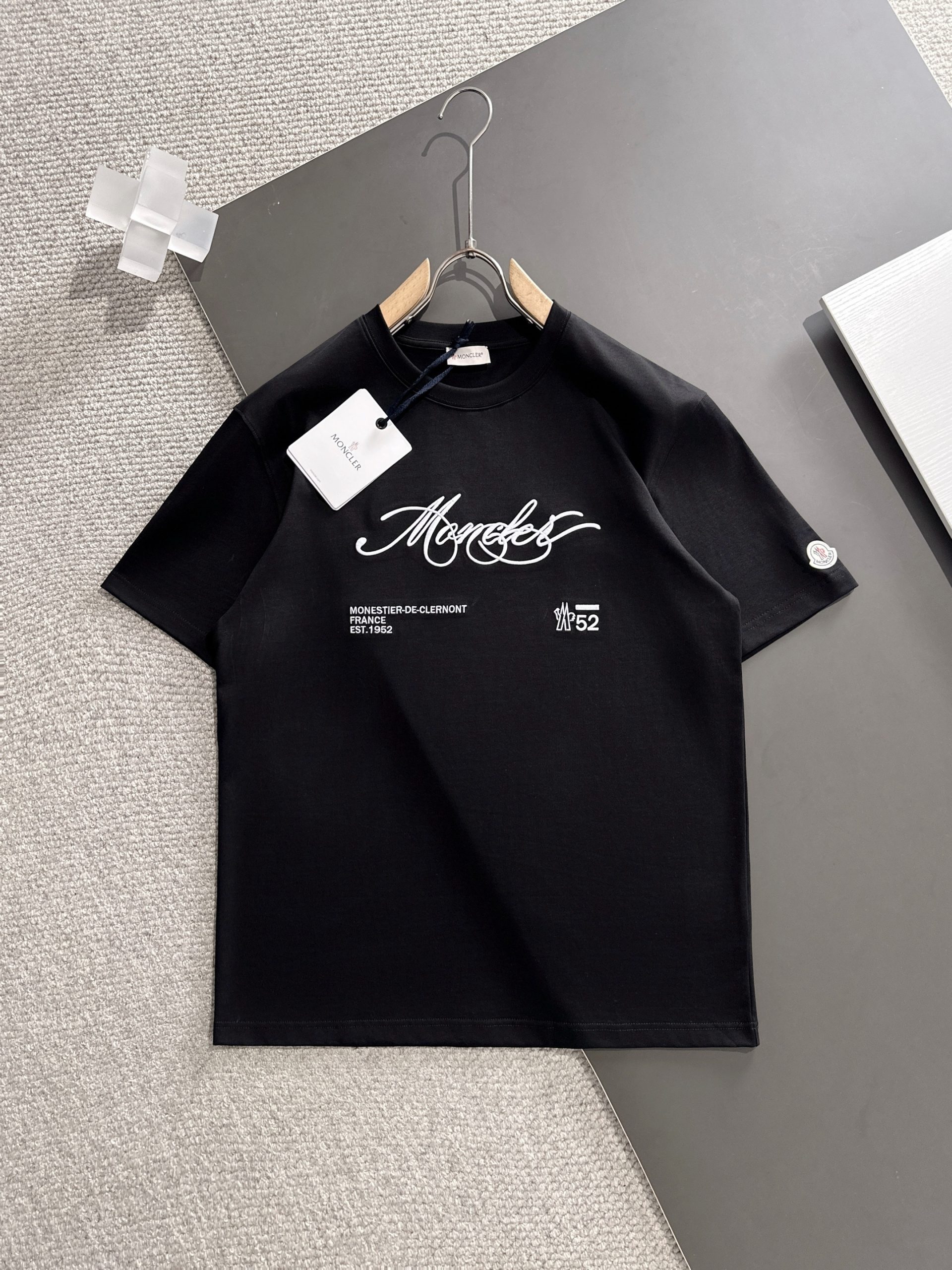 モンクレール 2026SS春夏 半袖Ｔシャツ トップス 男性