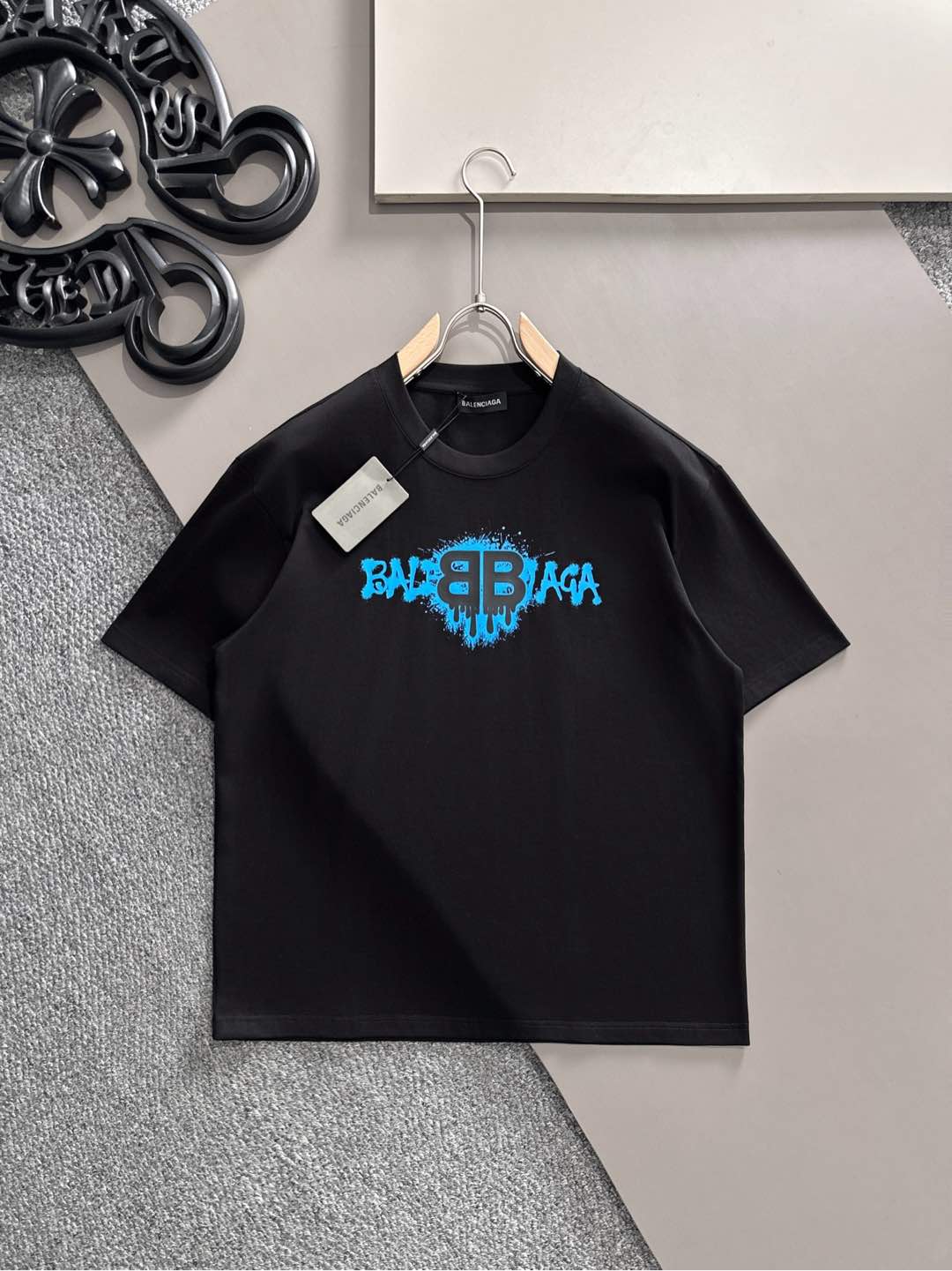 春夏服 バレンシアガ 半袖Tシャツ トップス ユニセックス