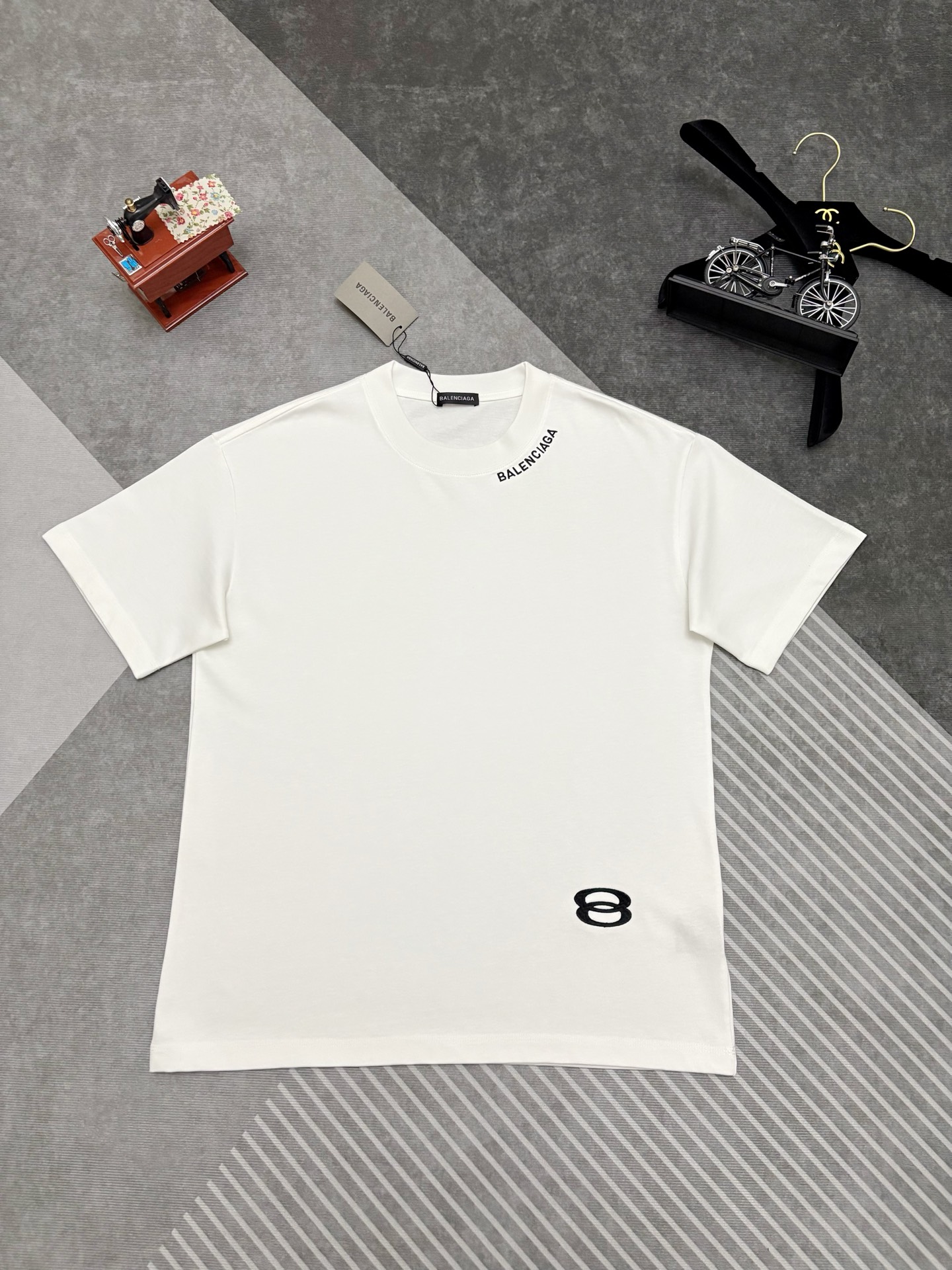 春夏服 バレンシアガ 半袖Tシャツ トップス ユニセックス