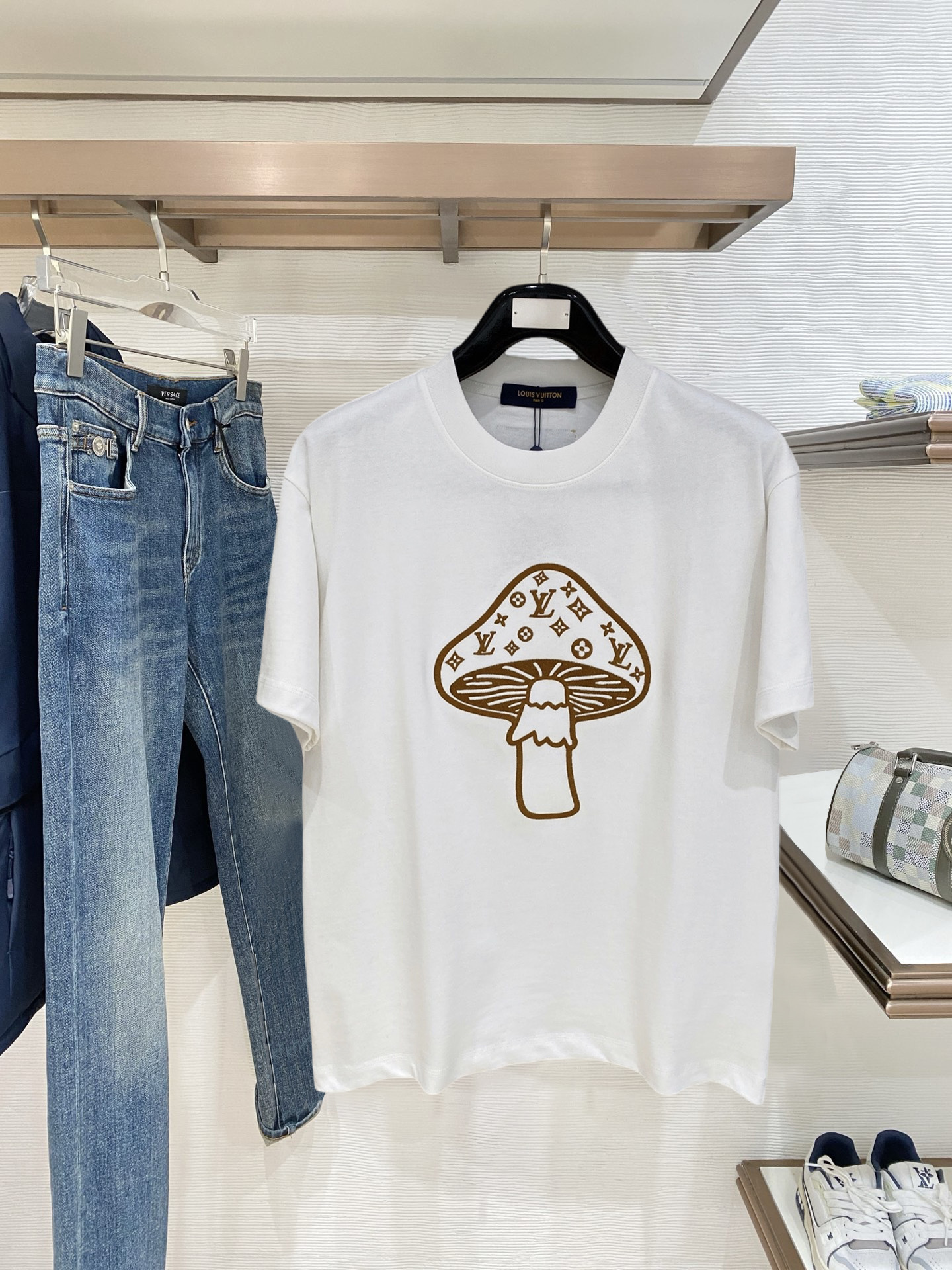 26SS春夏服 ルイヴィトン 半袖Tシャツ トップス 男女兼着