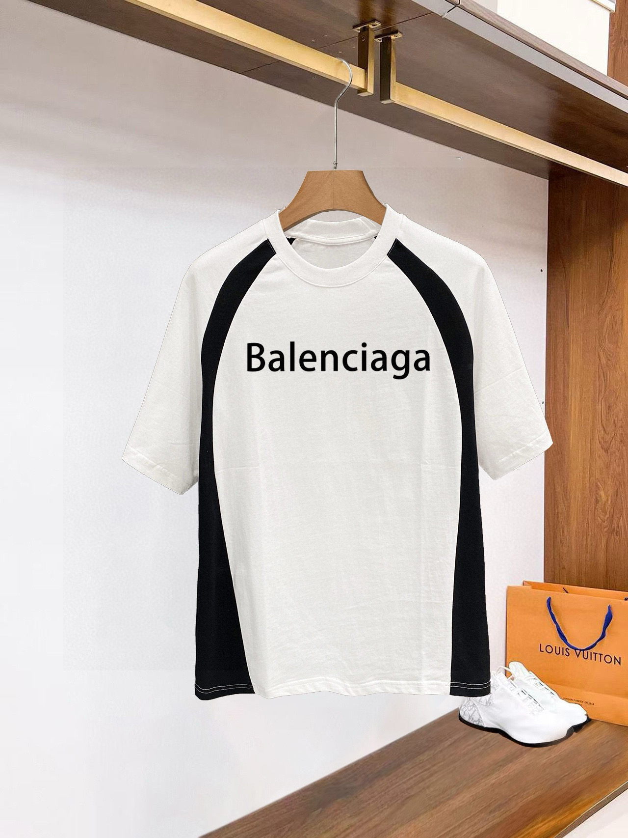 春夏服 バレンシアガ 半袖Tシャツ トップス ユニセックス