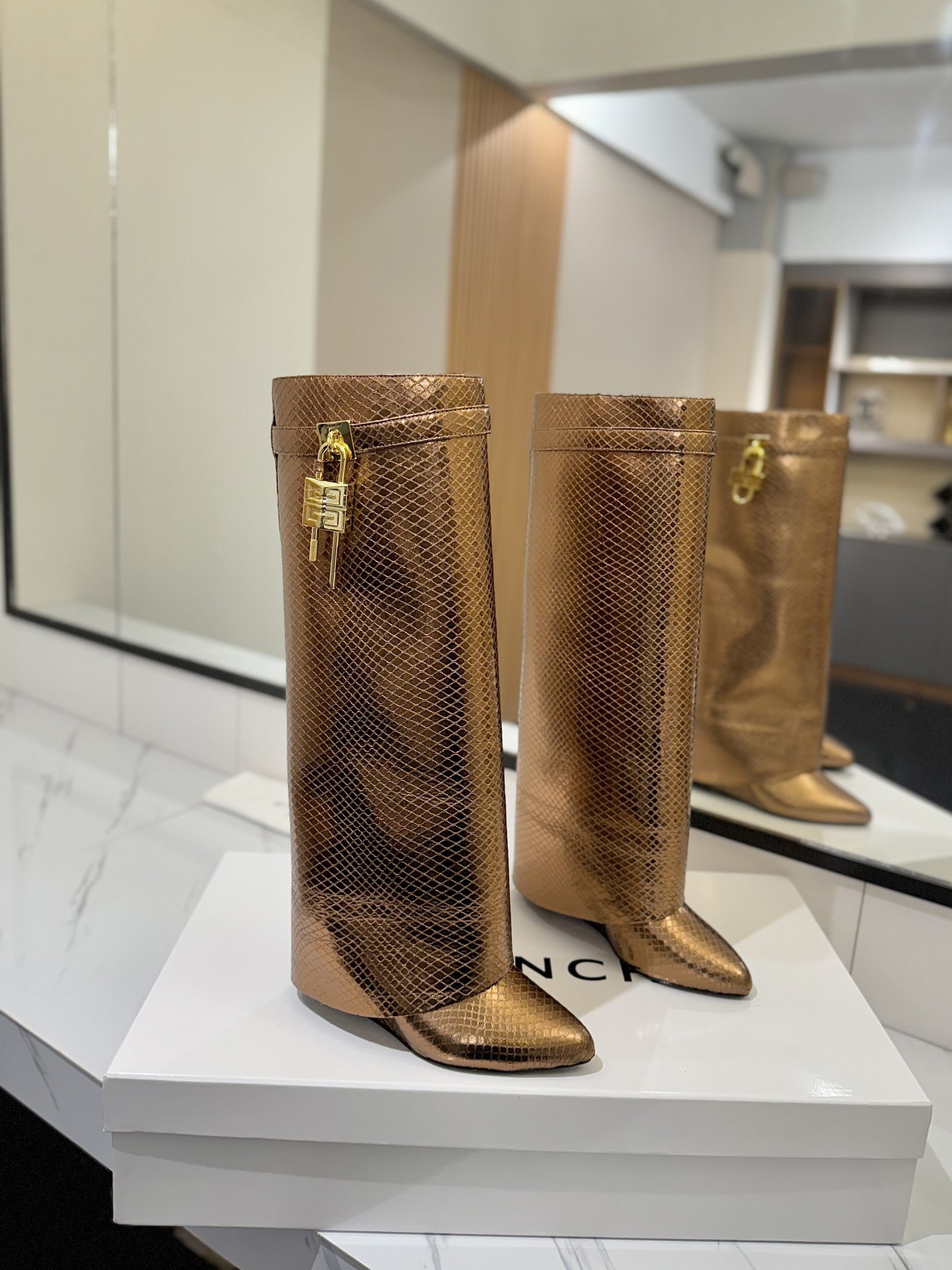 靴 ジバンシィロングブーツ ブーツ レディース