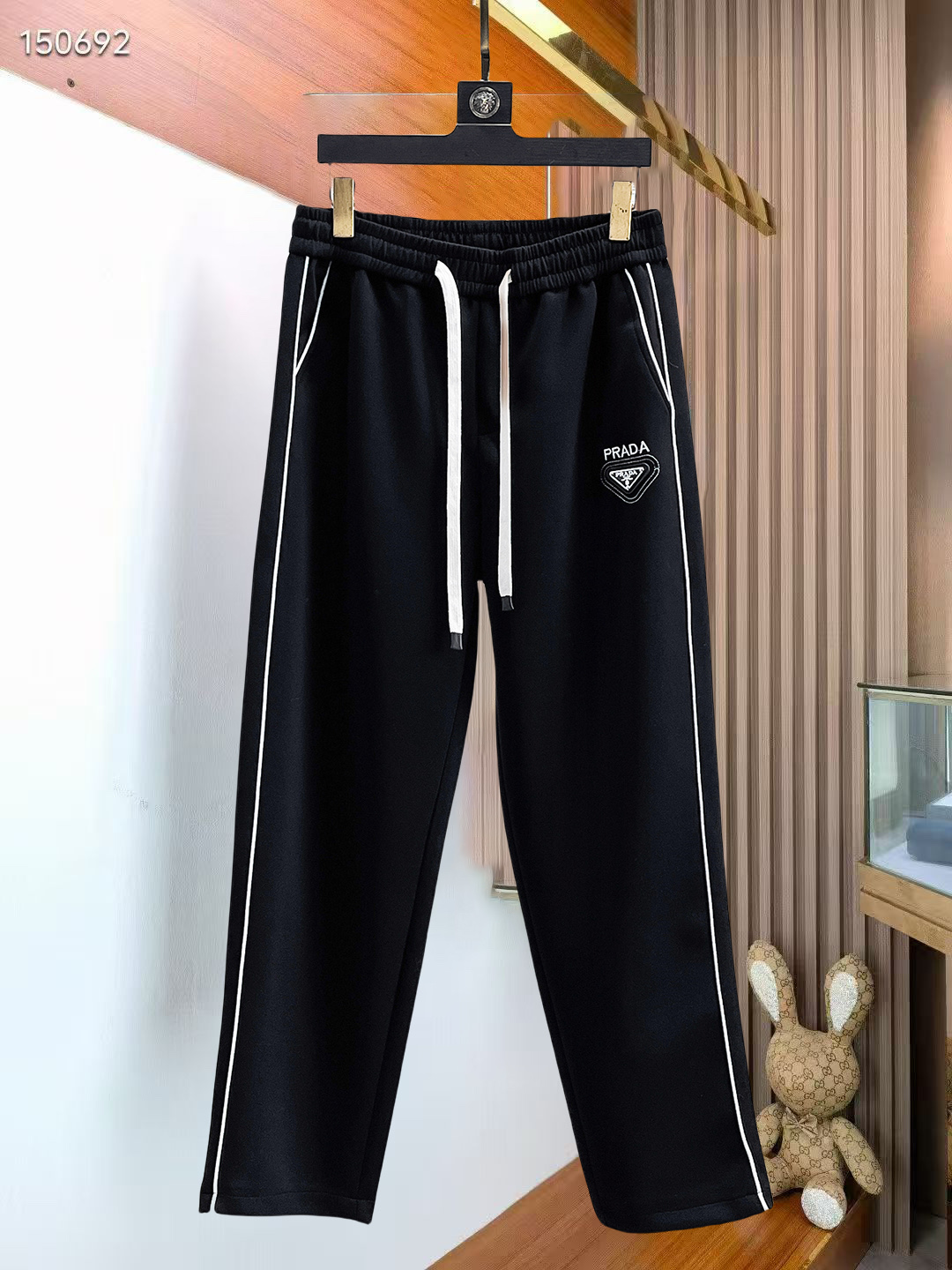 25SS秋冬パンツ 人気プラダ スウェットパンツ