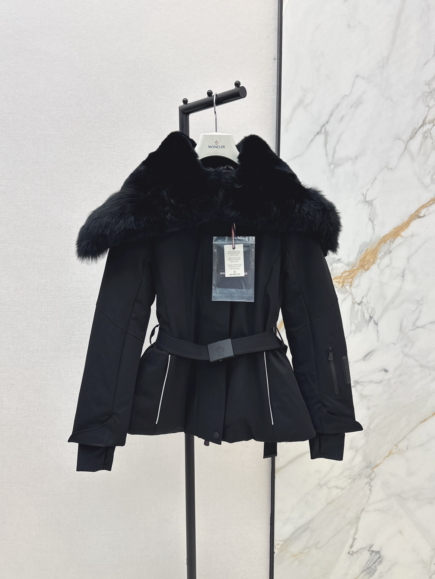 秋冬暖か服 モンクレール ダウンジャケット アウター  レディース