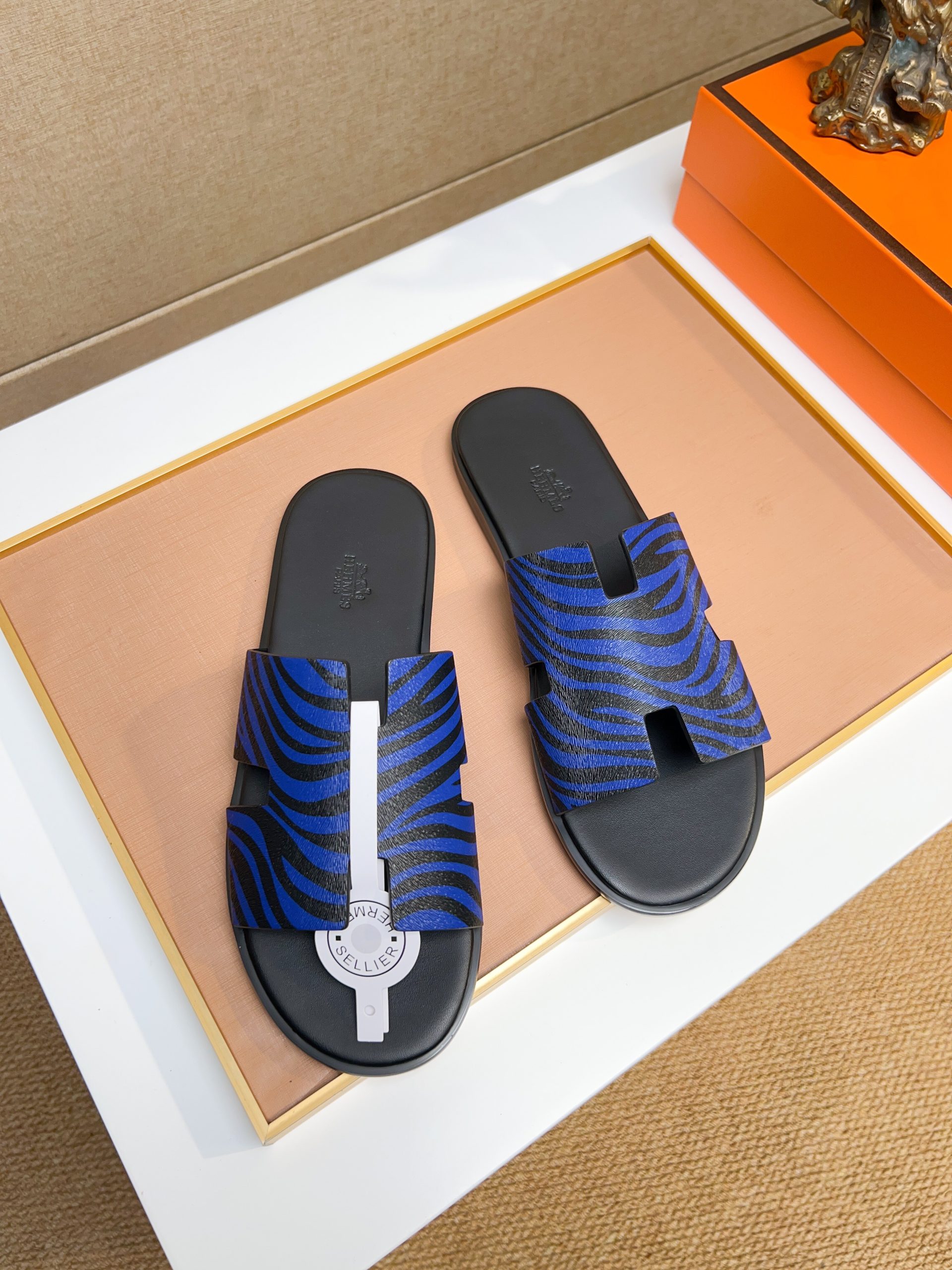 エルメス 靴 新作 サンダル ミュール メンズ