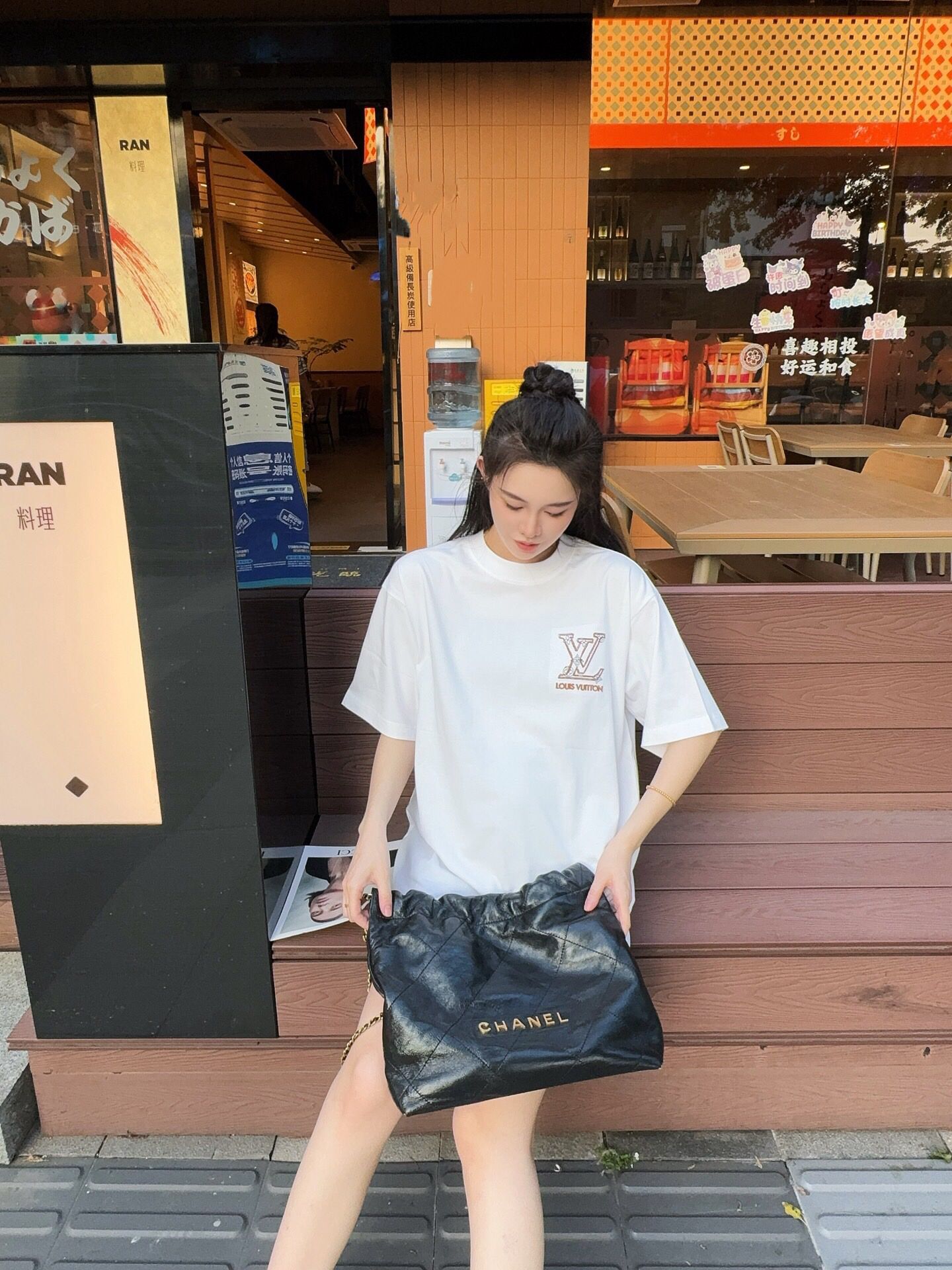 【モノグラム柄がお洒落?】ルイヴィトン★ロゴ 男女兼着 半袖 Ｔシャツ