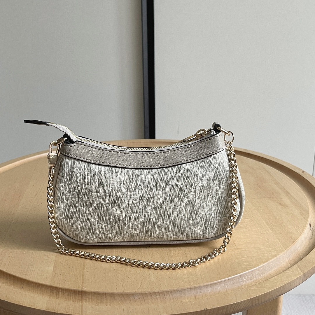 鞄 グッチ バッグ カバンハンドバッグ 新品 2506