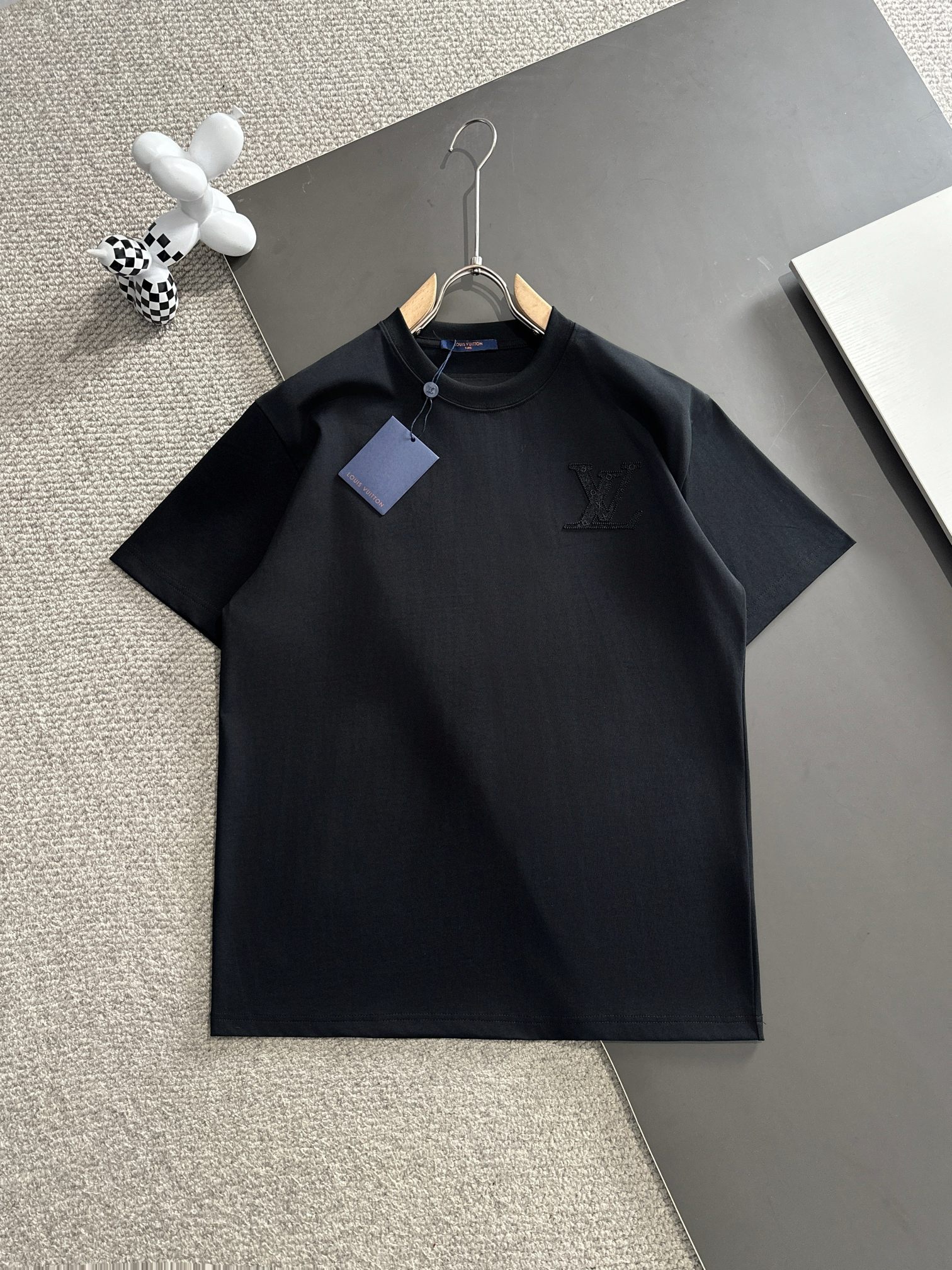 25SS服 ルイヴィトン 半袖Tシャツ トップス 2506