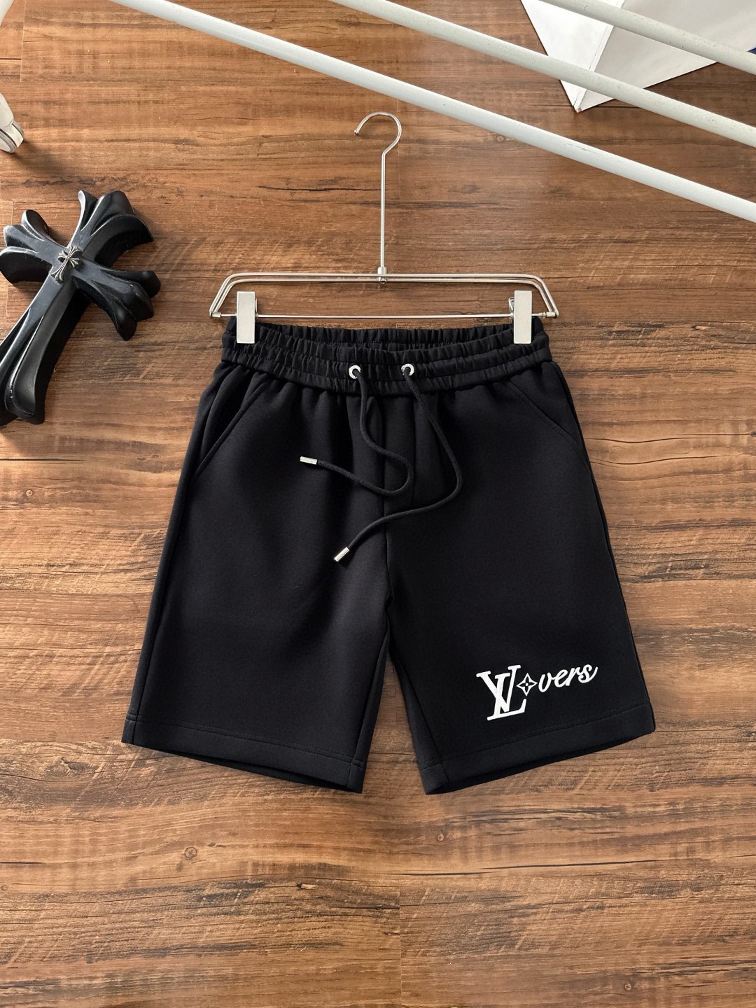 25SS服 ルイヴィトン ズボン ショートパンツ  メンズ
