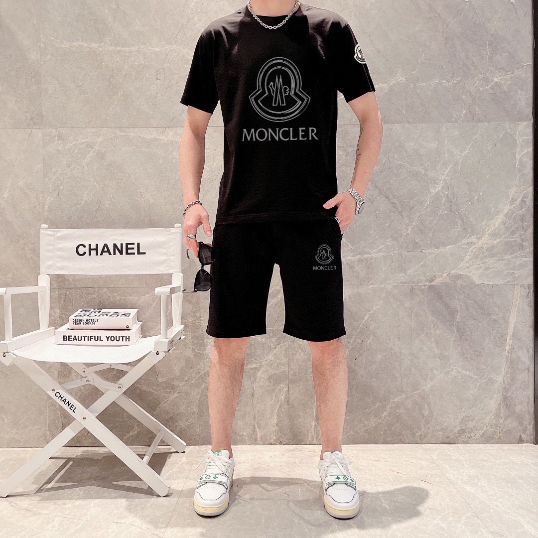 25SS服 モンクレール 上下服 セットアップ  メンズ
