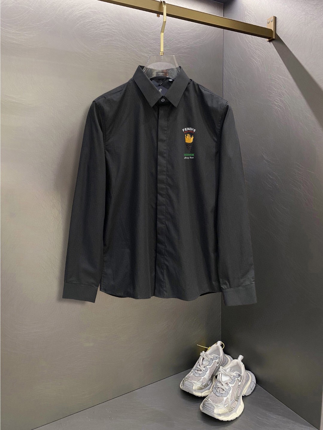 25SS服 フェンディワイシャツ トップス?