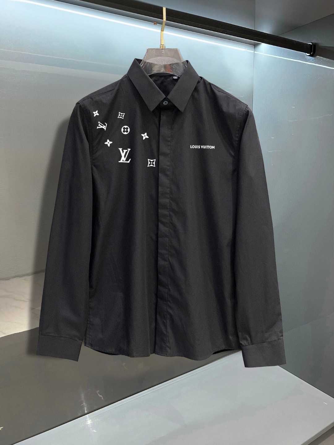 25SS服 ルイヴィトン ワイシャツ トップス  メンズ