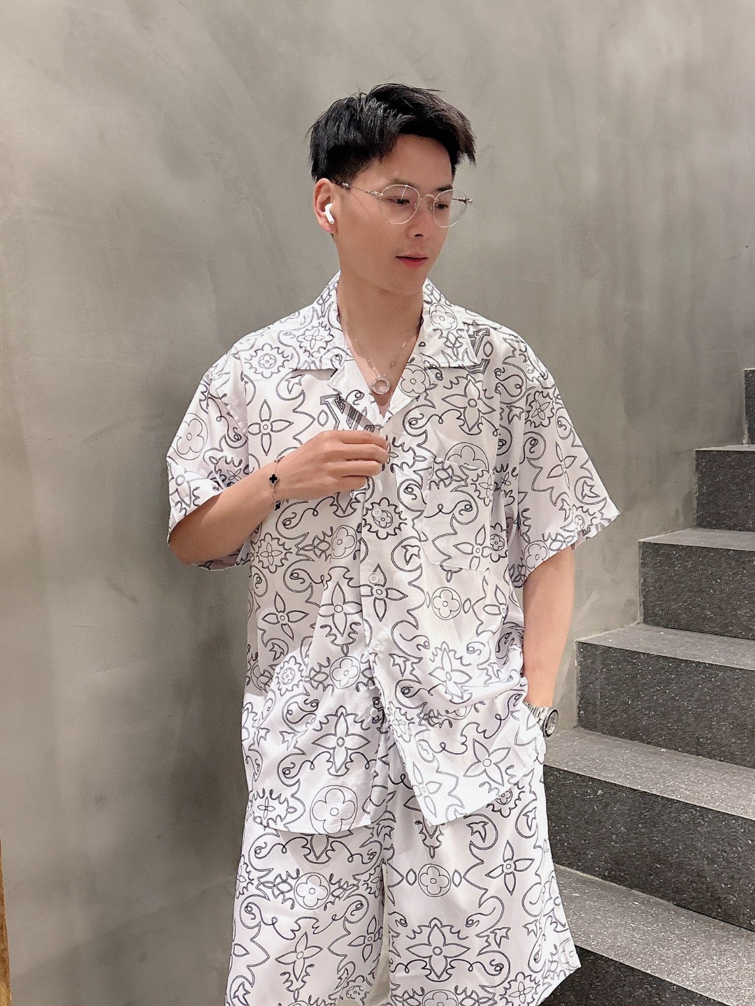 25SS服 ルイヴィトン ワイシャツ トップス 恋人着