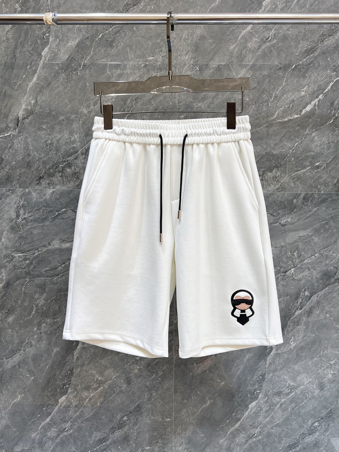 25SS服 フェンディ ズボン ショートパンツ  メンズ