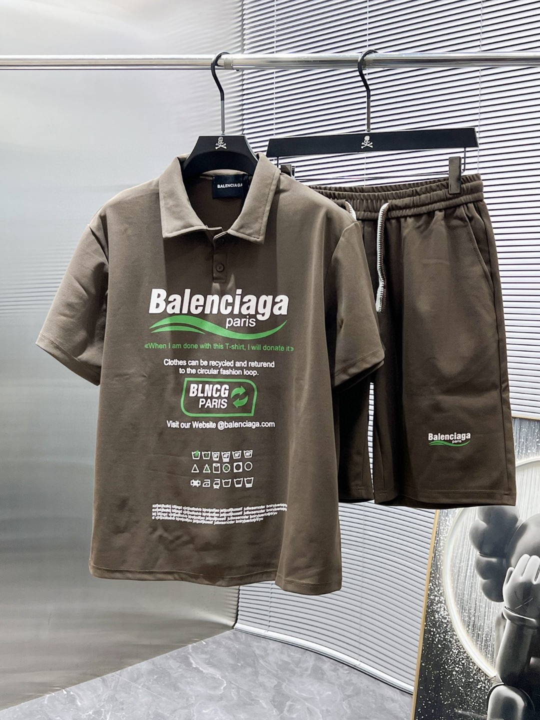 25SS服 バレンシアガ上下服 セットアップ  メンズ