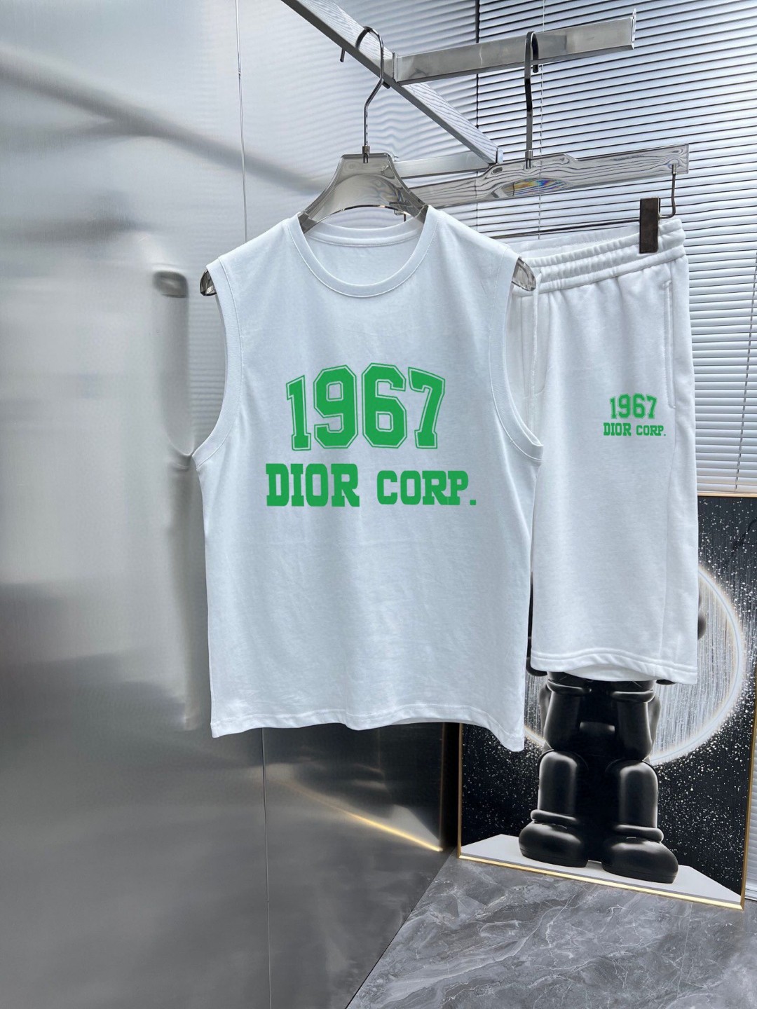 24SS? クリスチャンディオール スウェットセットアップ 上下服