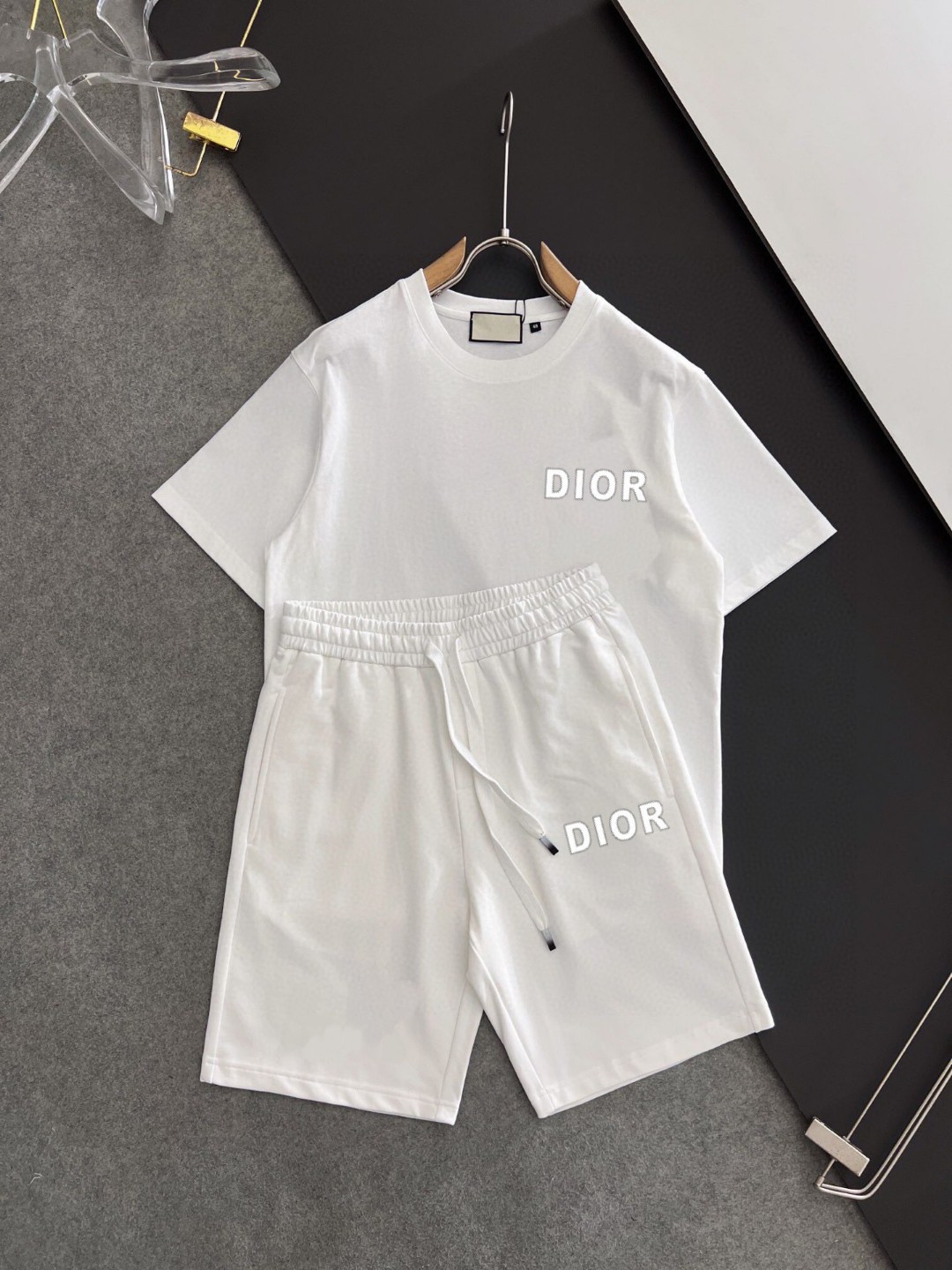 24SS? クリスチャンディオール スウェットセットアップ 上下服