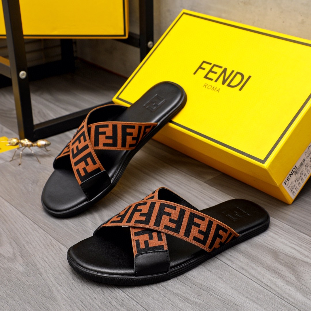 フェンディ 2024新品 靴 サンダル/ビーチサンダル