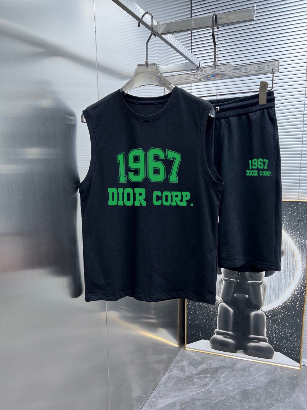 24SS? クリスチャンディオール スウェットセットアップ 上下服