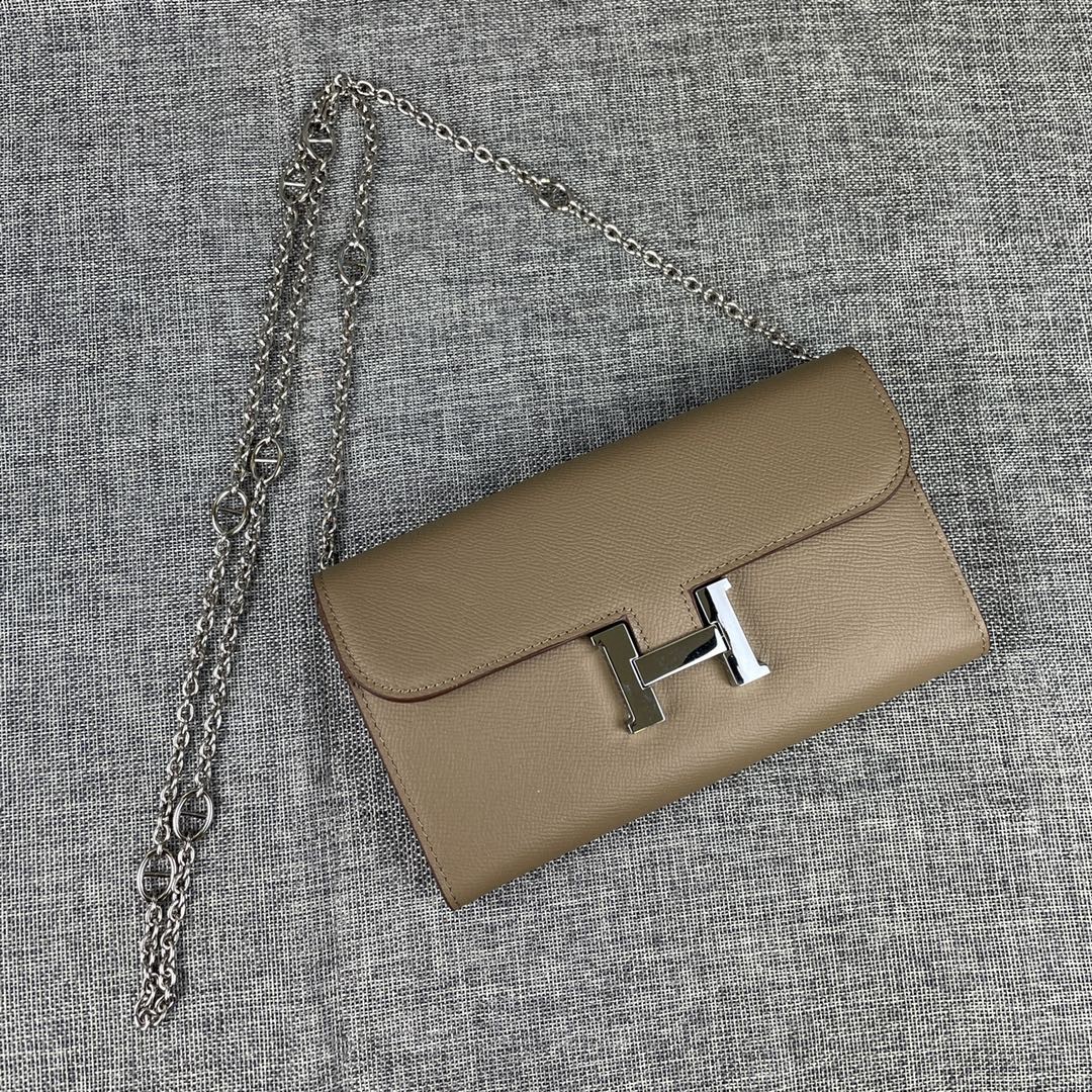 エルメス 2022SSKelly 22cm チェーンショルダーバッグ 2212