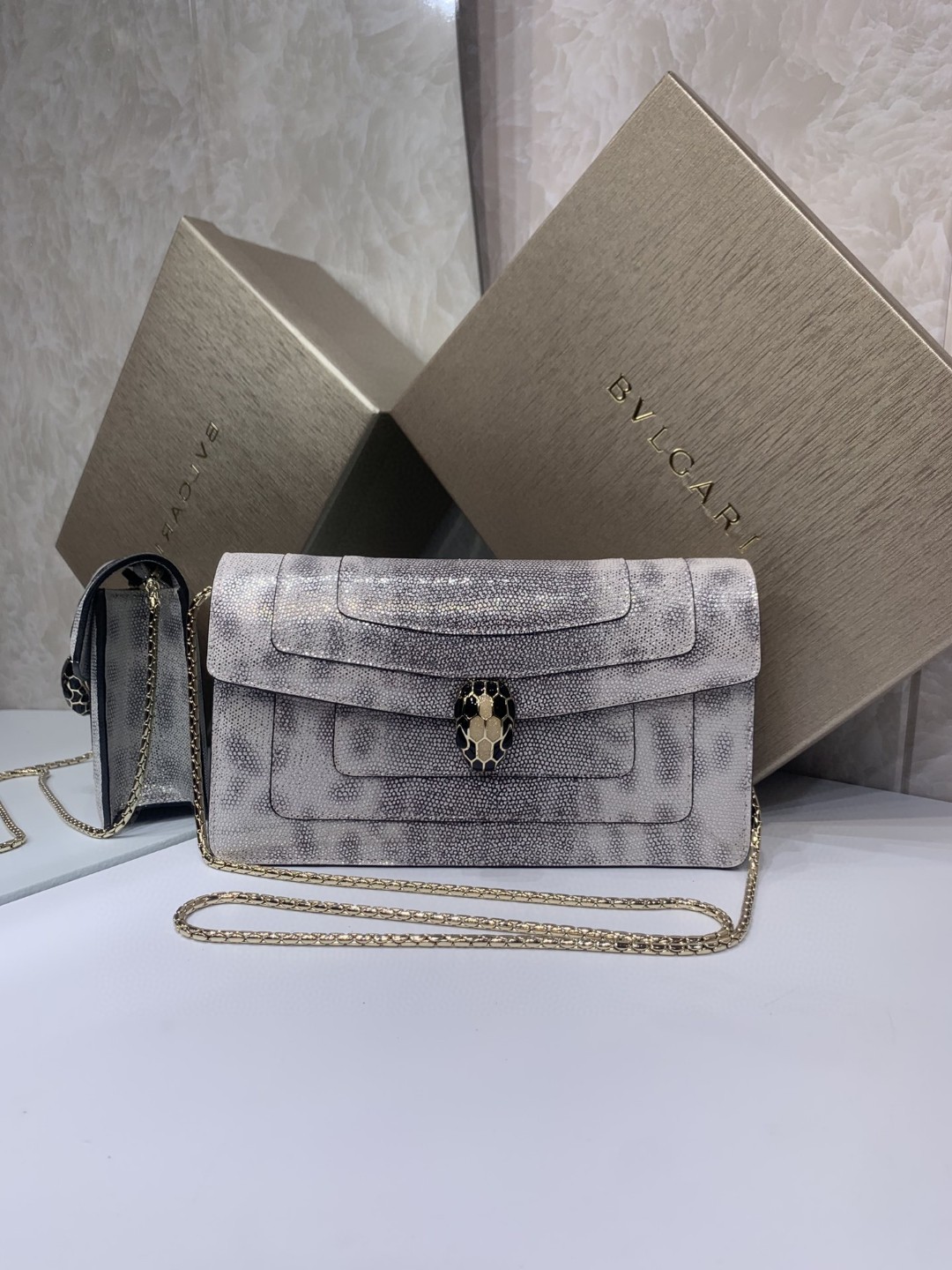 BVLGARI ブルガリ Best品質 チェーンショルダーバッグ