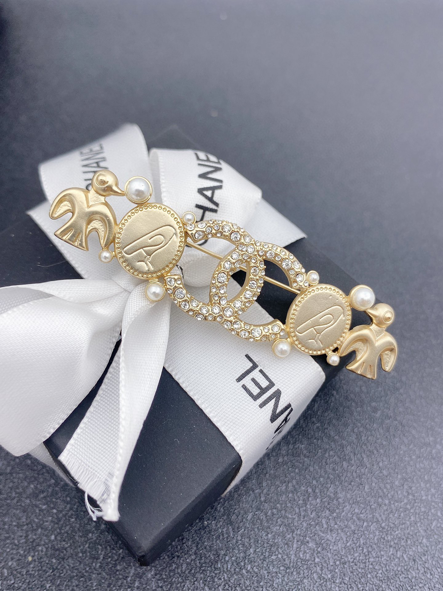 超美品 CHANEL シャネル ココマーク ブローチ