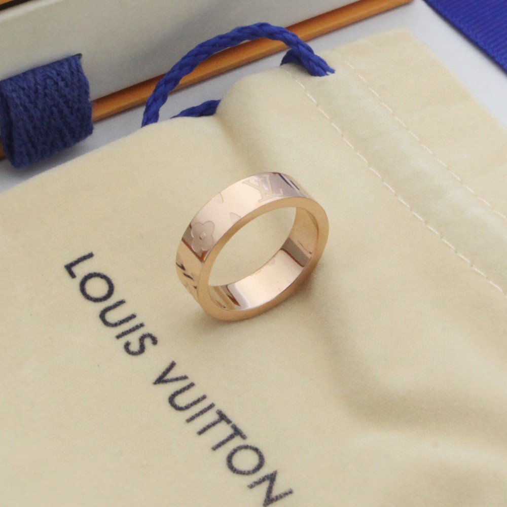 今季の新作 LOUIS VUITTON ルイヴィトン リング