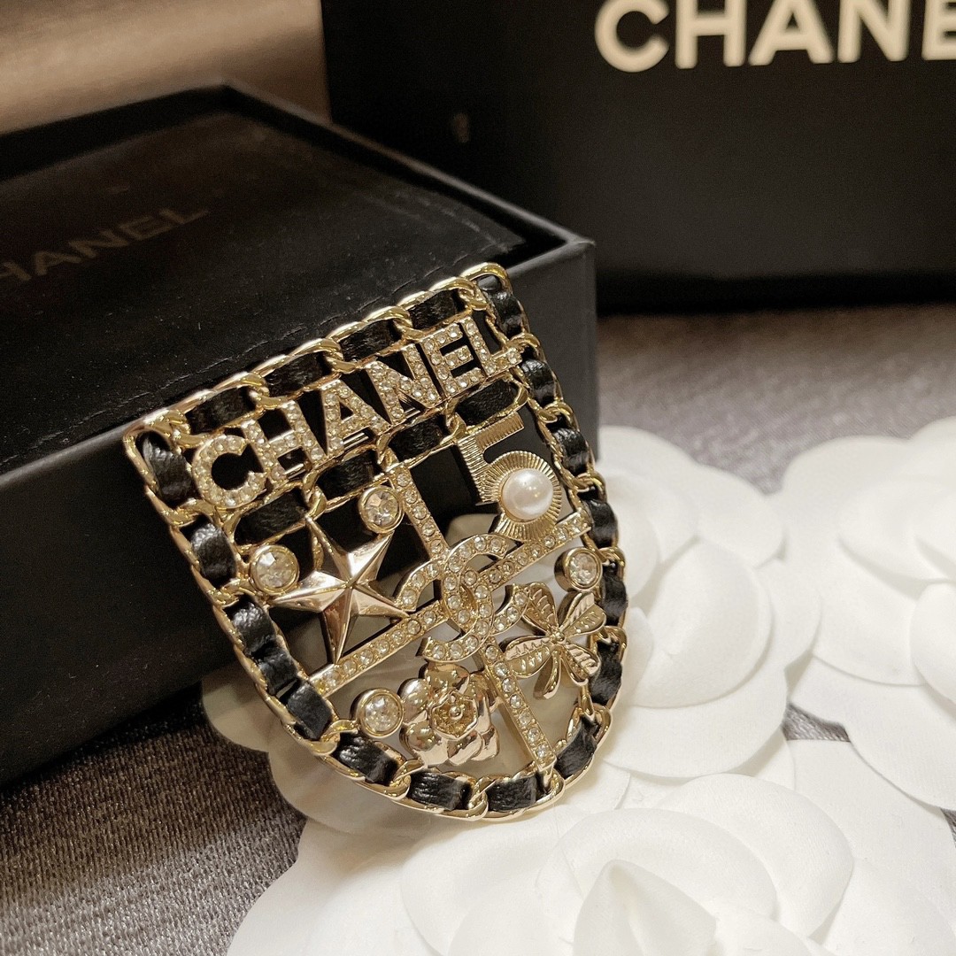 超美品 CHANEL シャネル ココマーク ブローチ