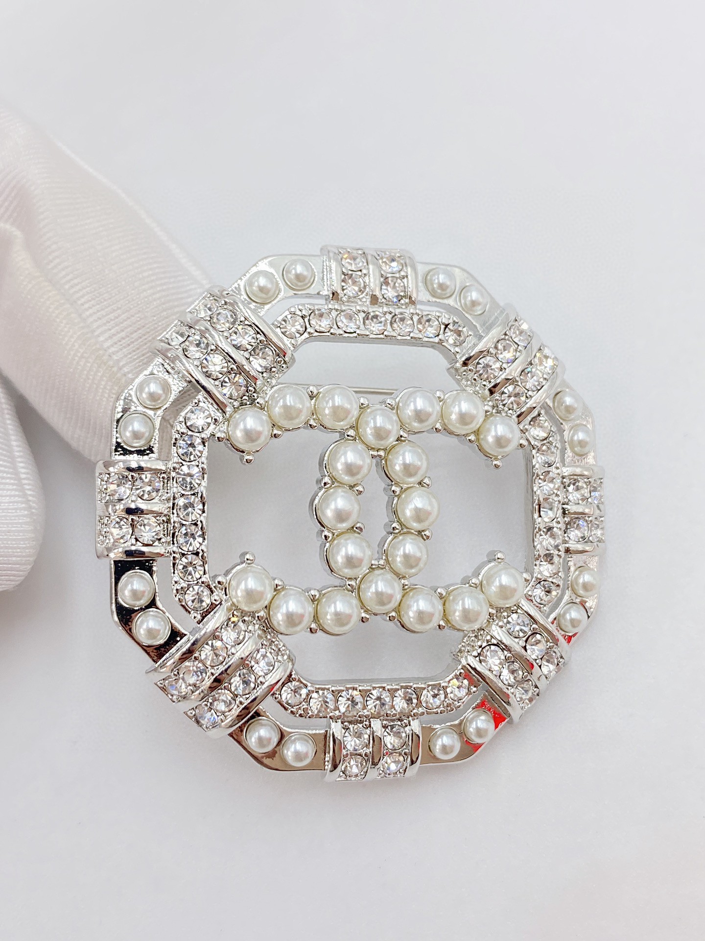 超美品 CHANEL シャネル ココマーク ブローチ