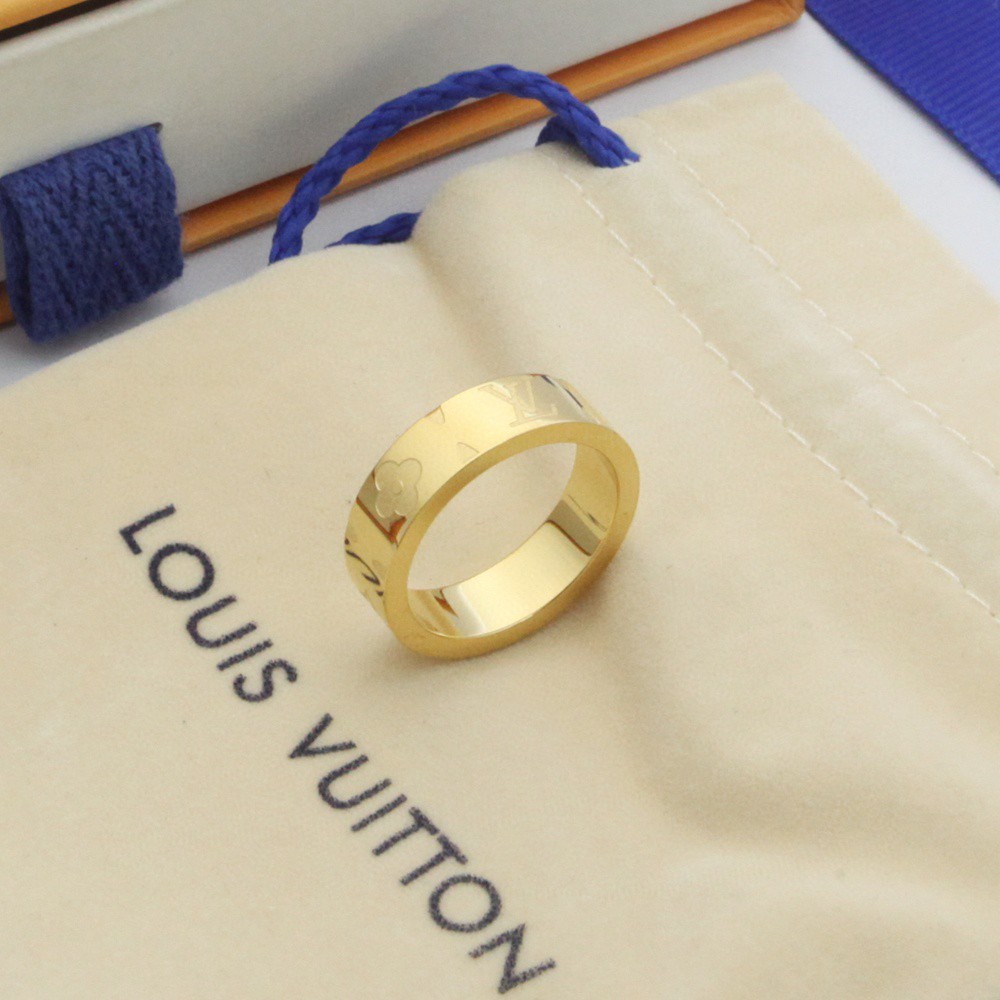 今季の新作 LOUIS VUITTON ルイヴィトン リング