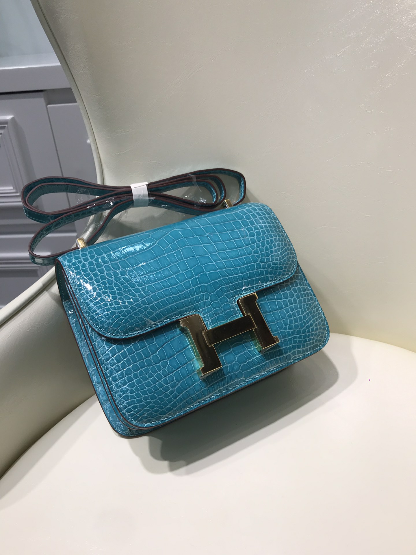 エルメス コンスタンス [Constance] 手作り クロコダイル 24/19CM TD2001P7500