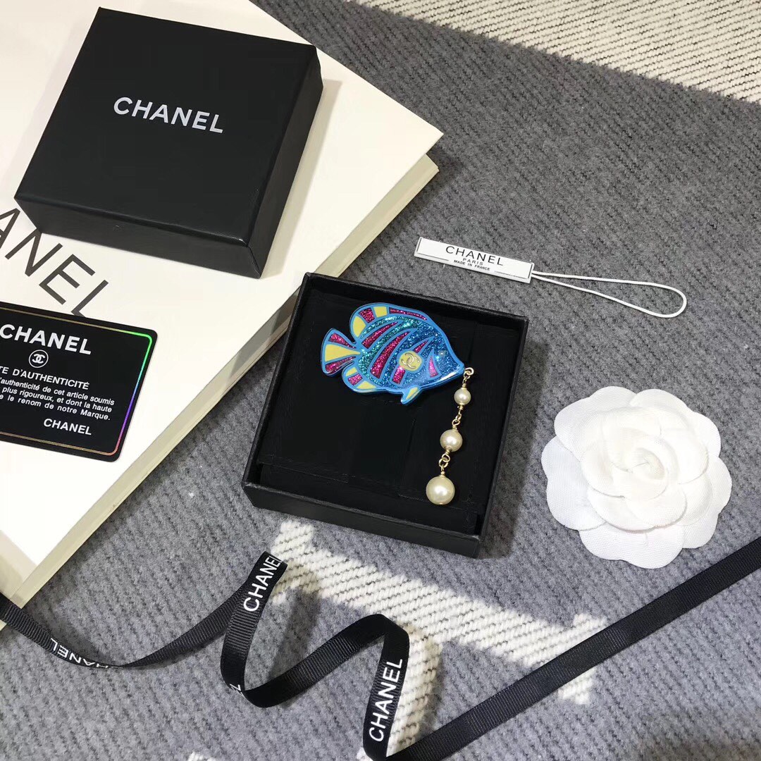 CHANEL(シャネル) 超美品 ココマークブローチ FF