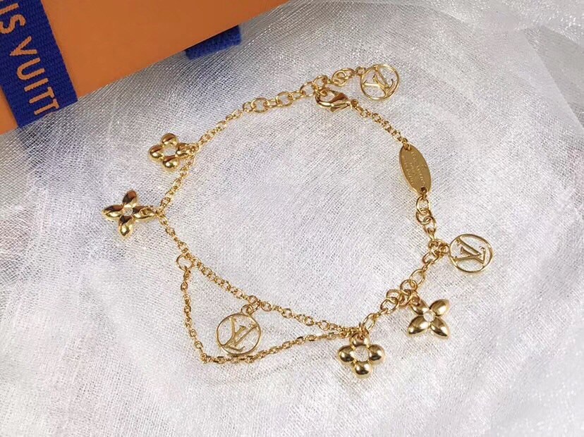 LOUIS VUITTON (ルイヴィトン) 人気商品 ブレスレット.カフブレス YX